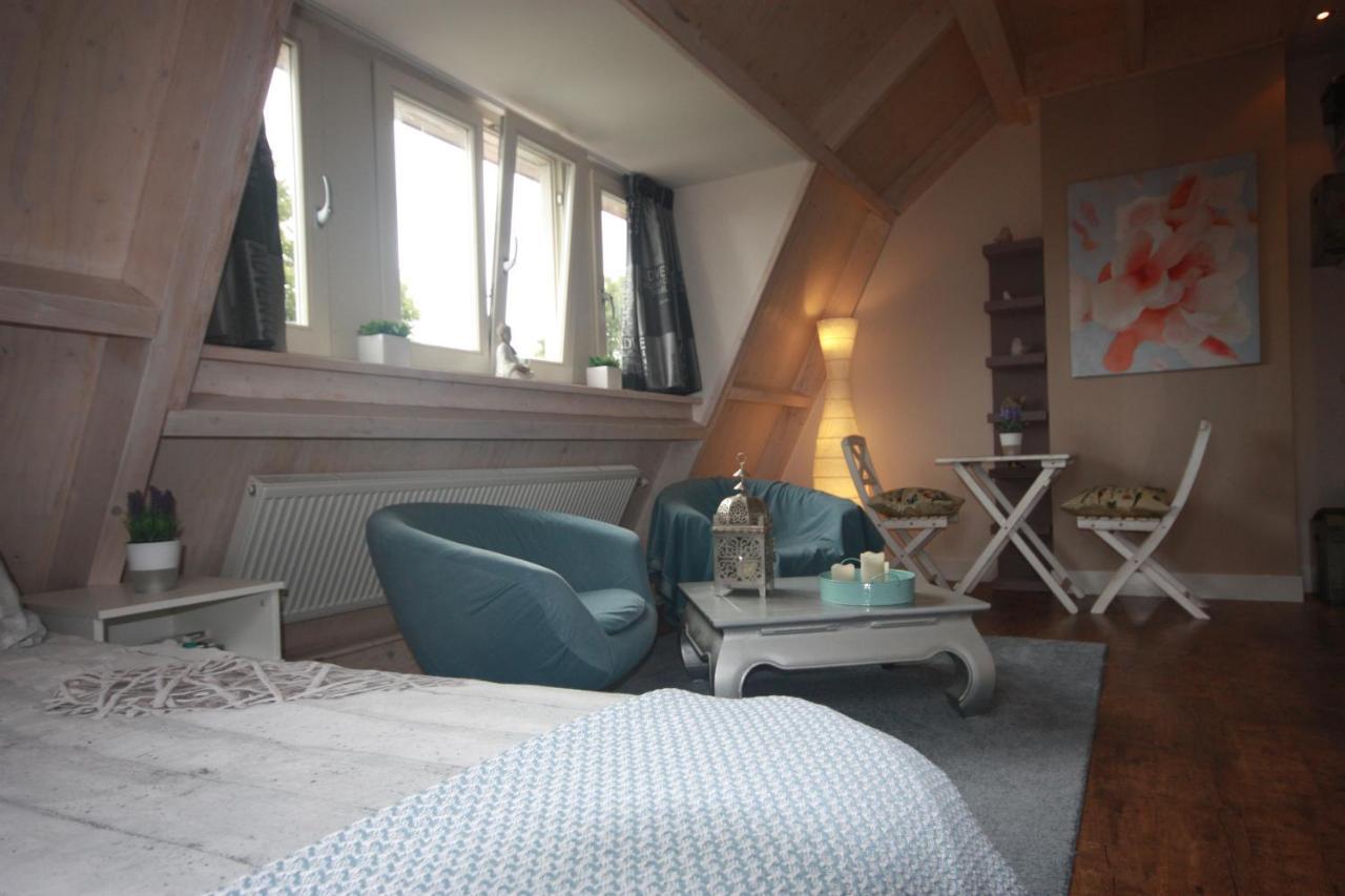 Bed and Breakfast De Pimpelmees La Haya Exterior foto